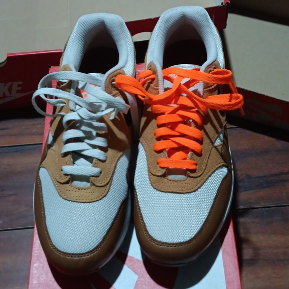 BRAND NEW BROWN & TAN NIKE AIR MAX 1 - Picture 4 of 6